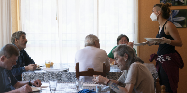 Gestión de recursos residenciales para confinamiento de personas en situación de exclusión social